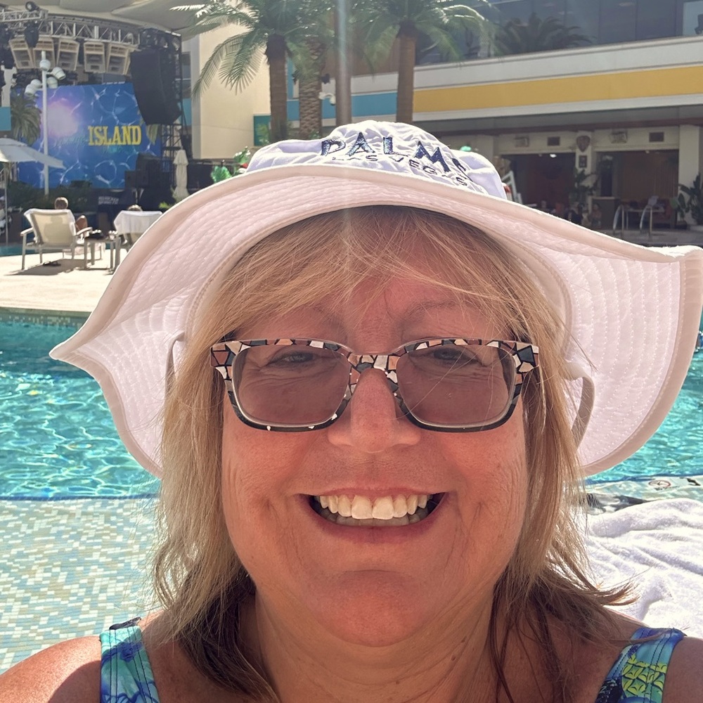 Meet your Posher, Kim